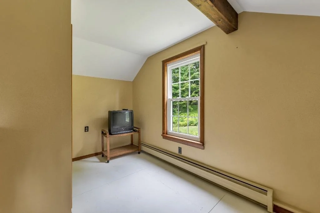Photo of 533 Ellsworth Hill