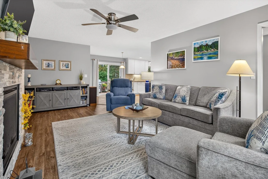 Photo of 12 Moon Brook