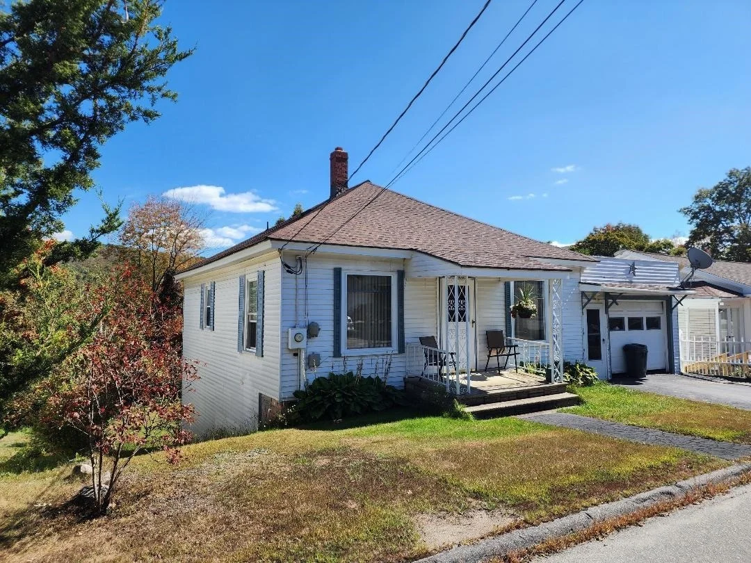 Photo of 342 First