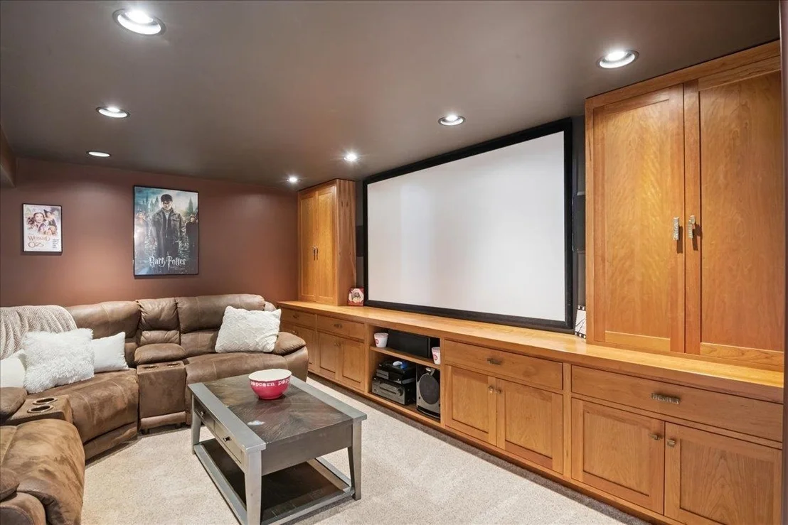 Photo of 381 Bennett