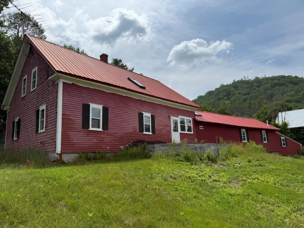 Photo of 446 Walker Brook