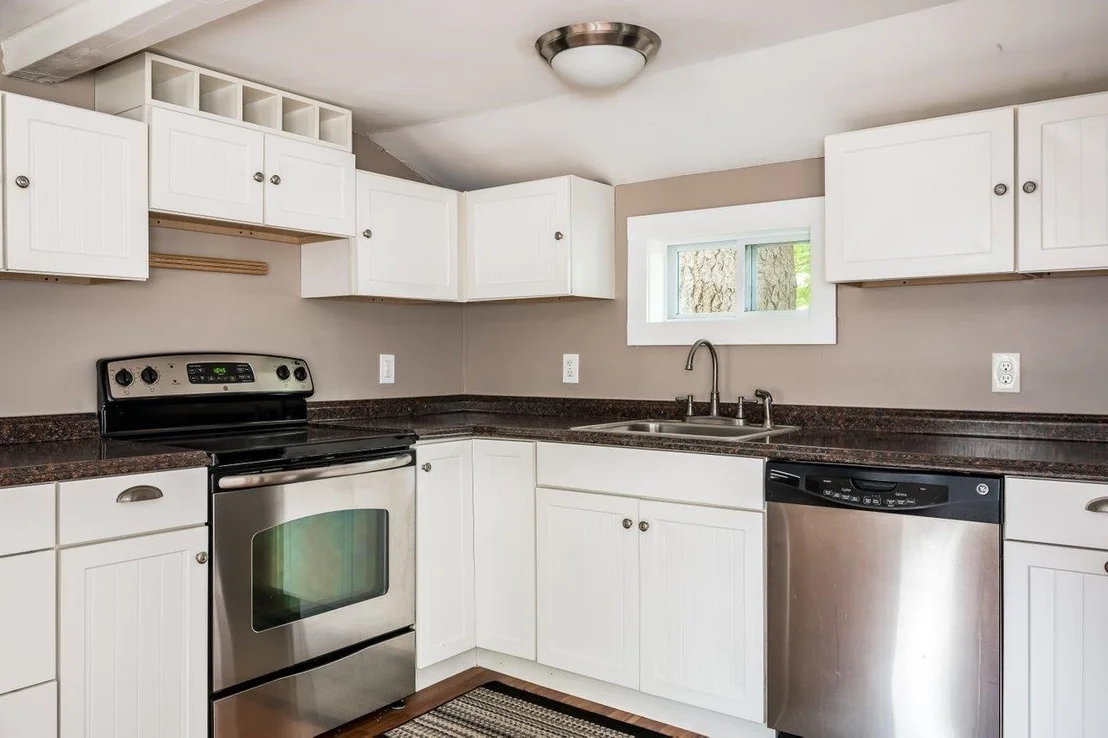 Photo of 348 Dover Point