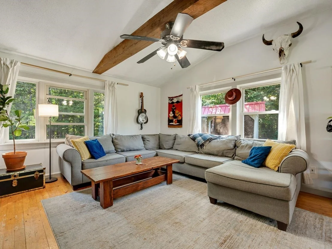 Photo of 1290 Beaver Meadow
