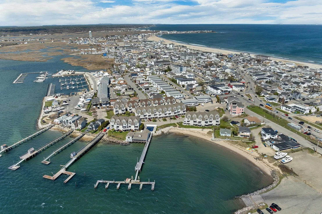 Photo of Unit 9 at 24 Harbor
