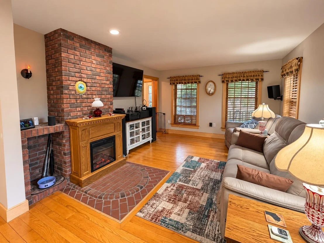 Photo of 249 Pine Hollow