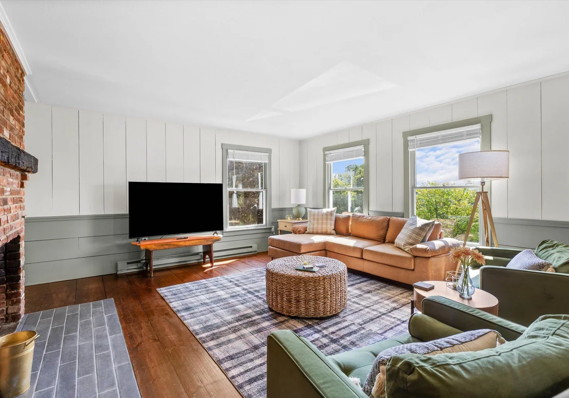 Photo of 470 Maple