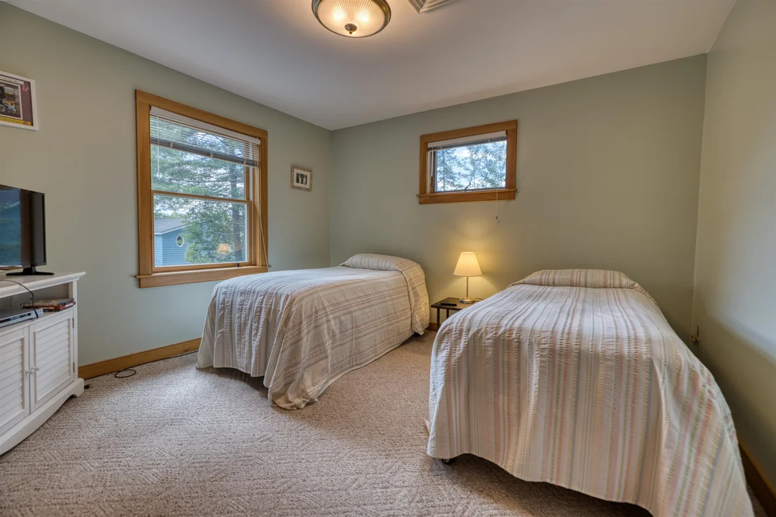 Photo of 52 Long Sands