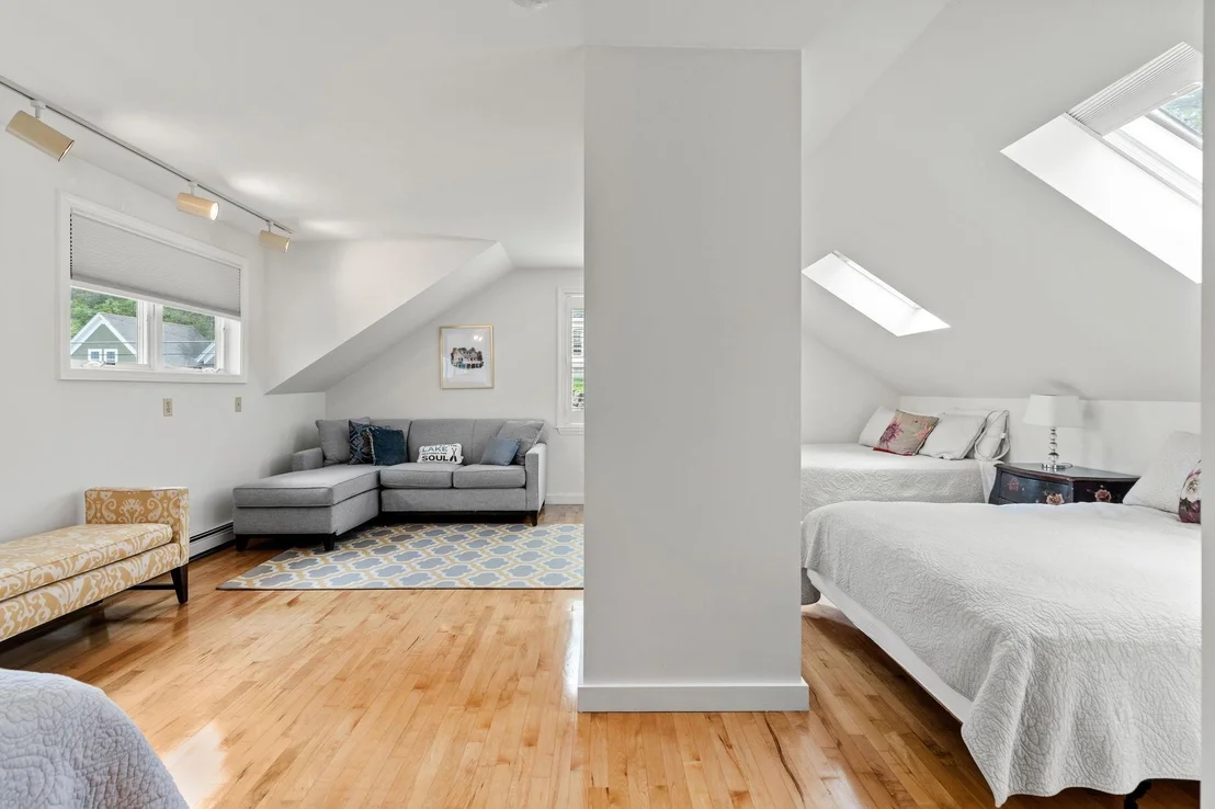 Photo of 3 Marsh Hill