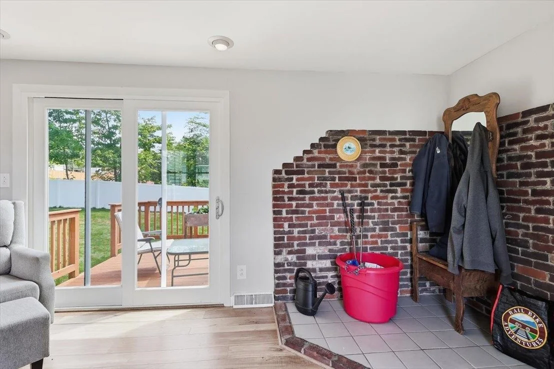 Photo of 7 Hideaway