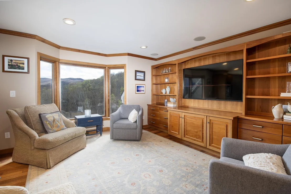 Photo of 838 Cricket Hill