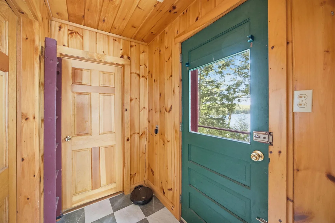 Photo of 310 Hemlock
