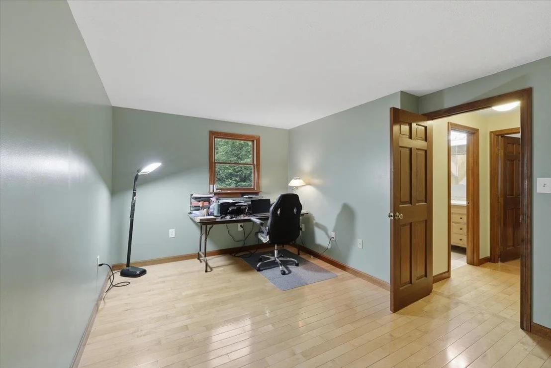 Photo of 16 Lakeview
