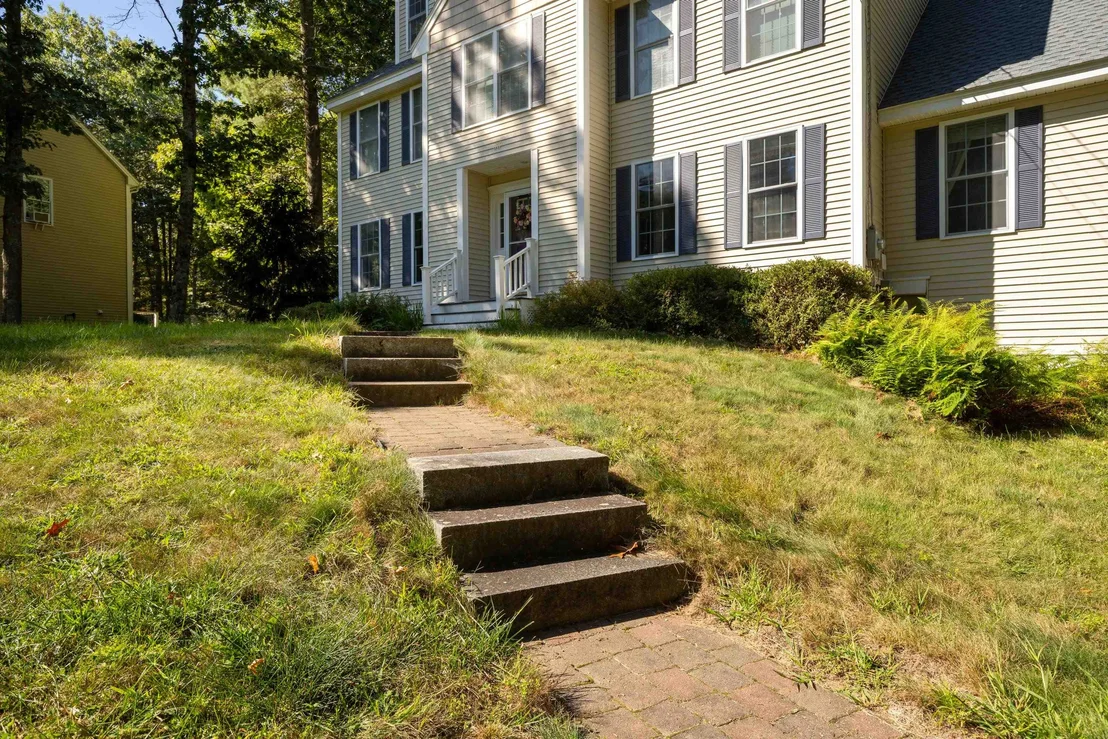 Photo of 33 PISCATAQUA