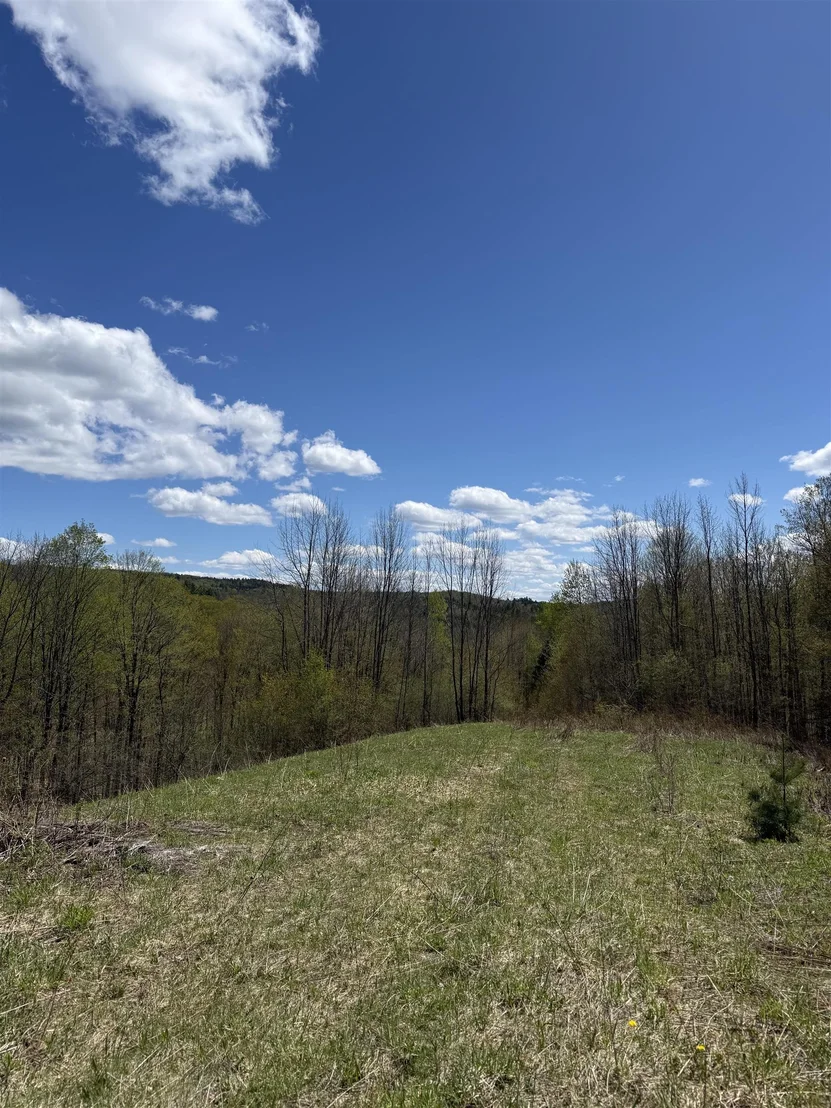 Photo of 2527 Bent Hill