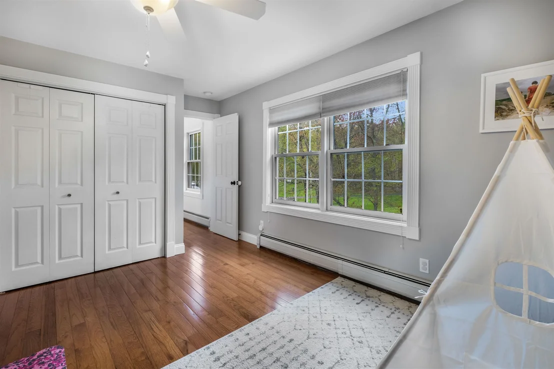 Photo of 278 Long Hill