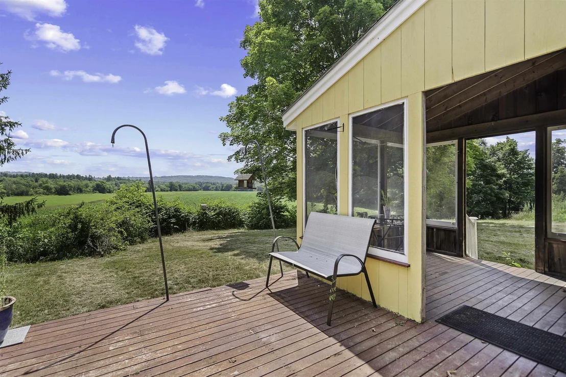 Photo of 385 Burnham Intervale