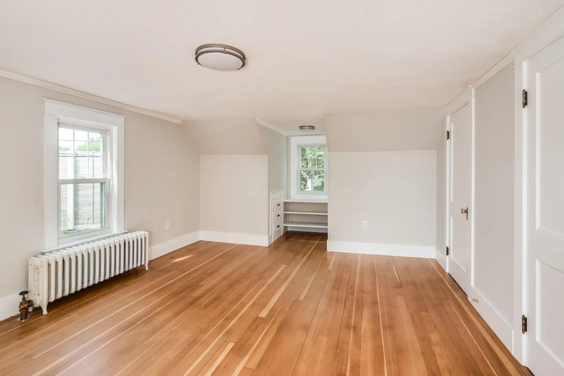 Photo of 354 Dover Point