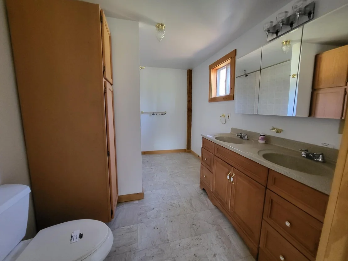 Photo of 1008 Luce