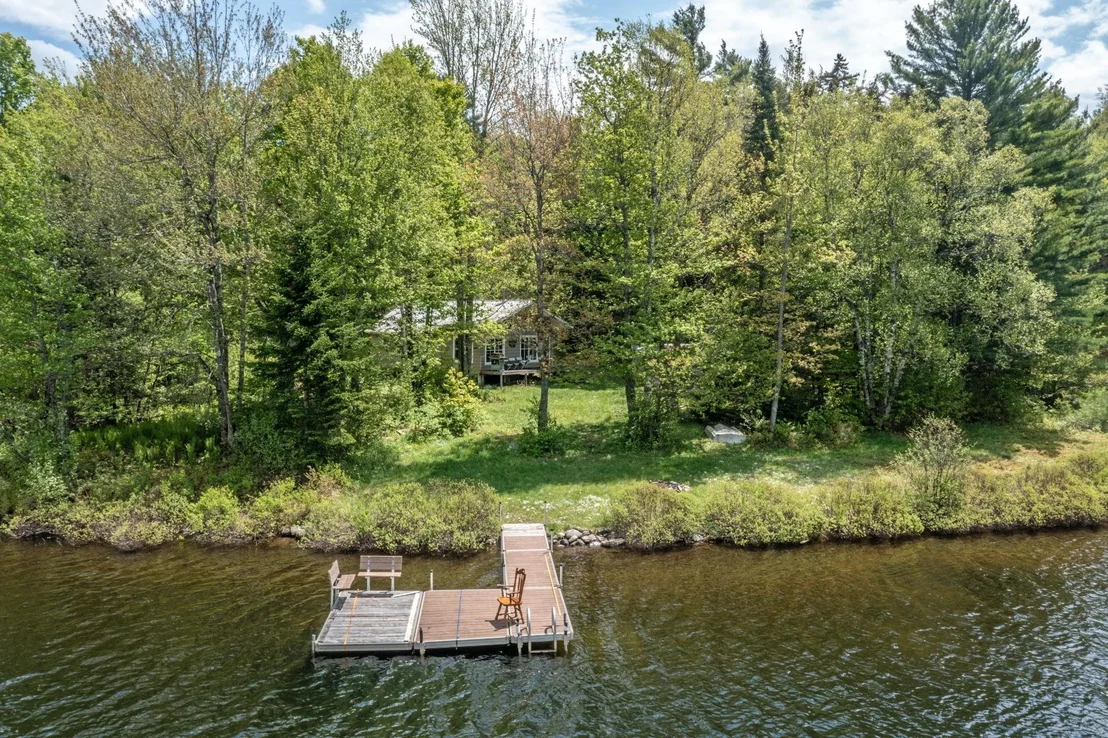 Photo of 333 Backshore