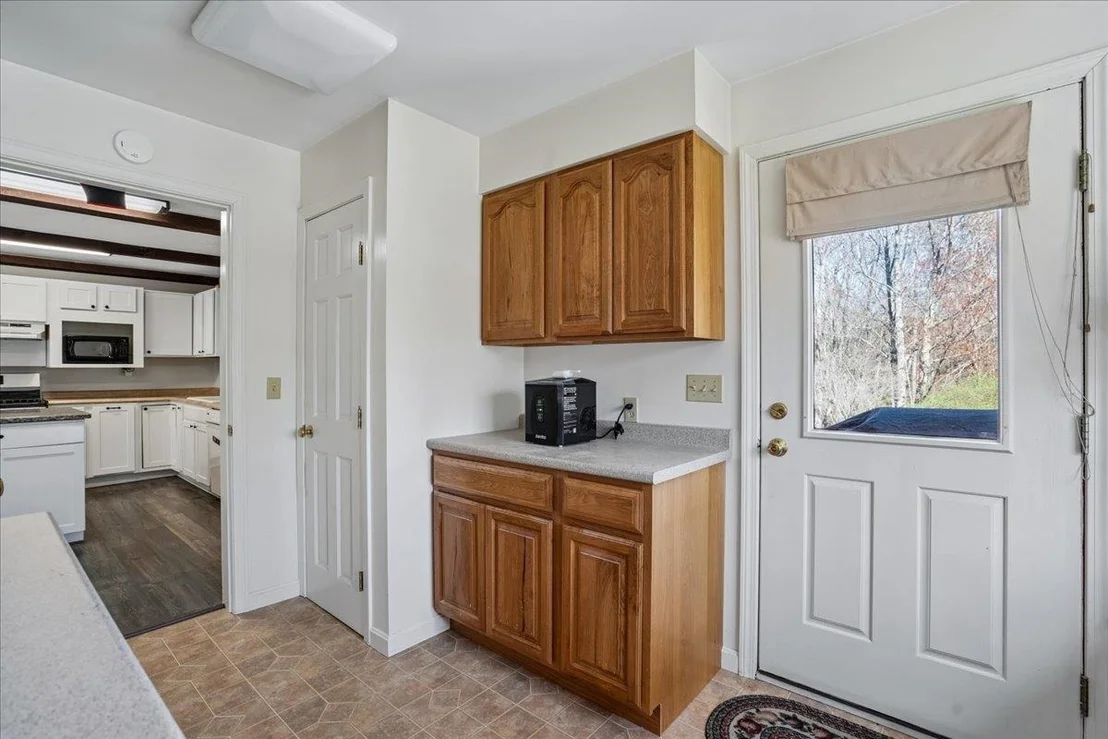 Photo of 326 Lockes Hill