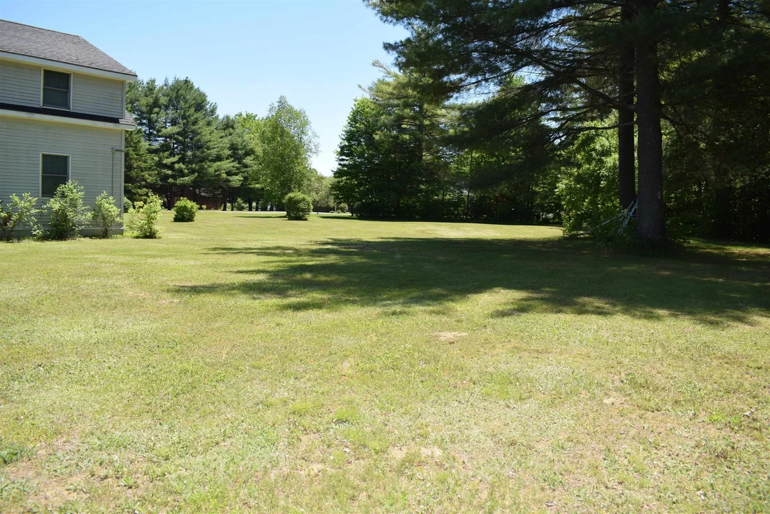Photo of 14 Cloutier