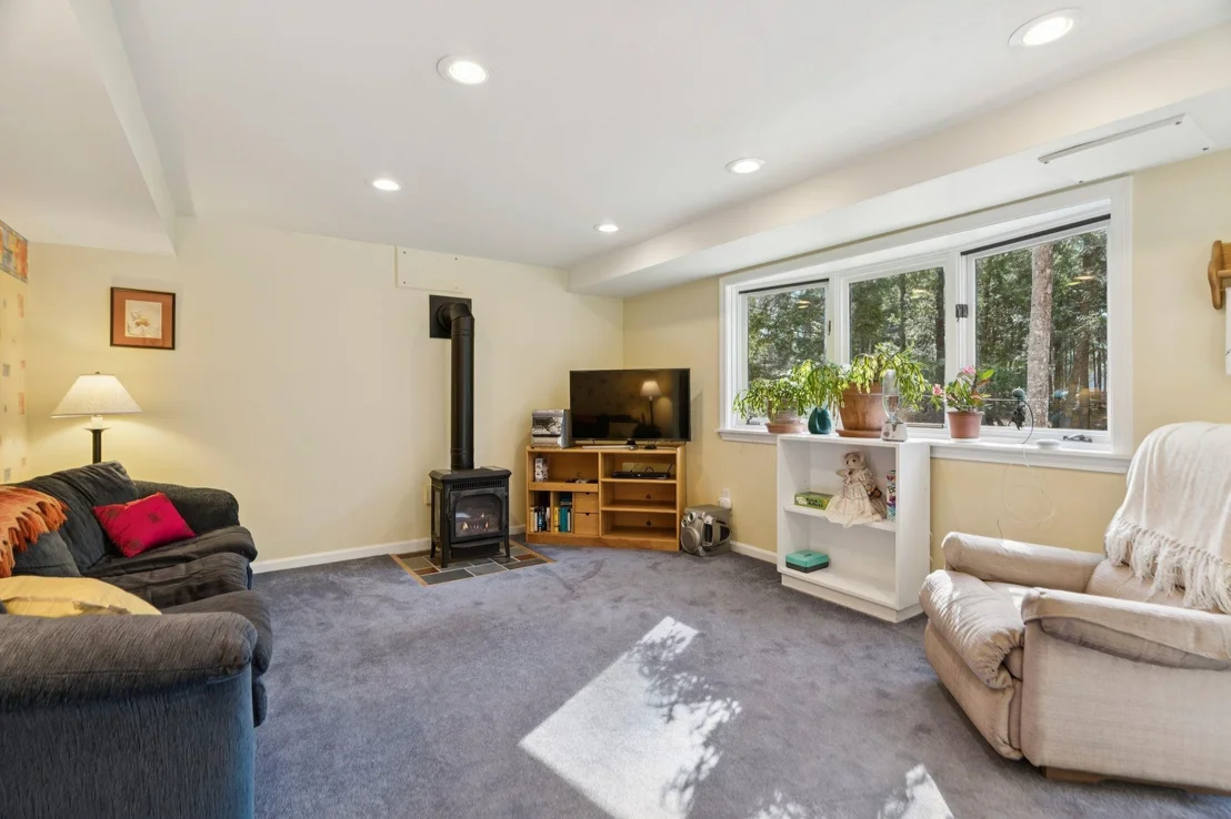 Photo of 455 Hawk Pine