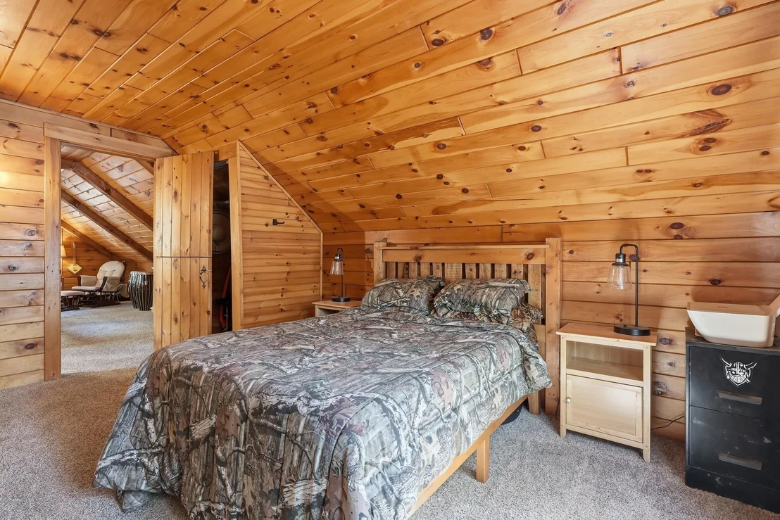 Photo of 12 Pine
