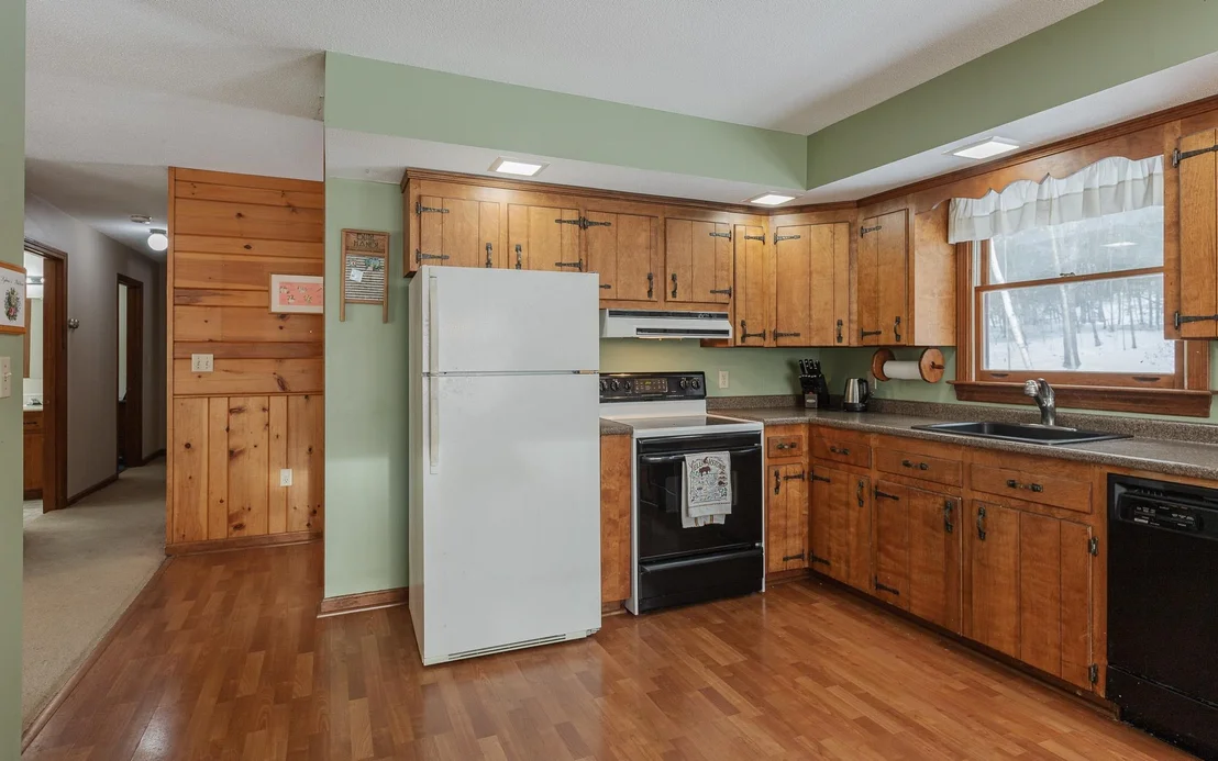 Photo of 521 County