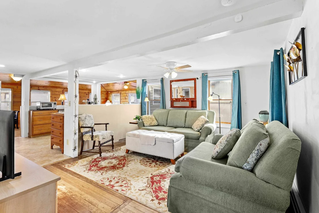 Photo of 169 Ashworth