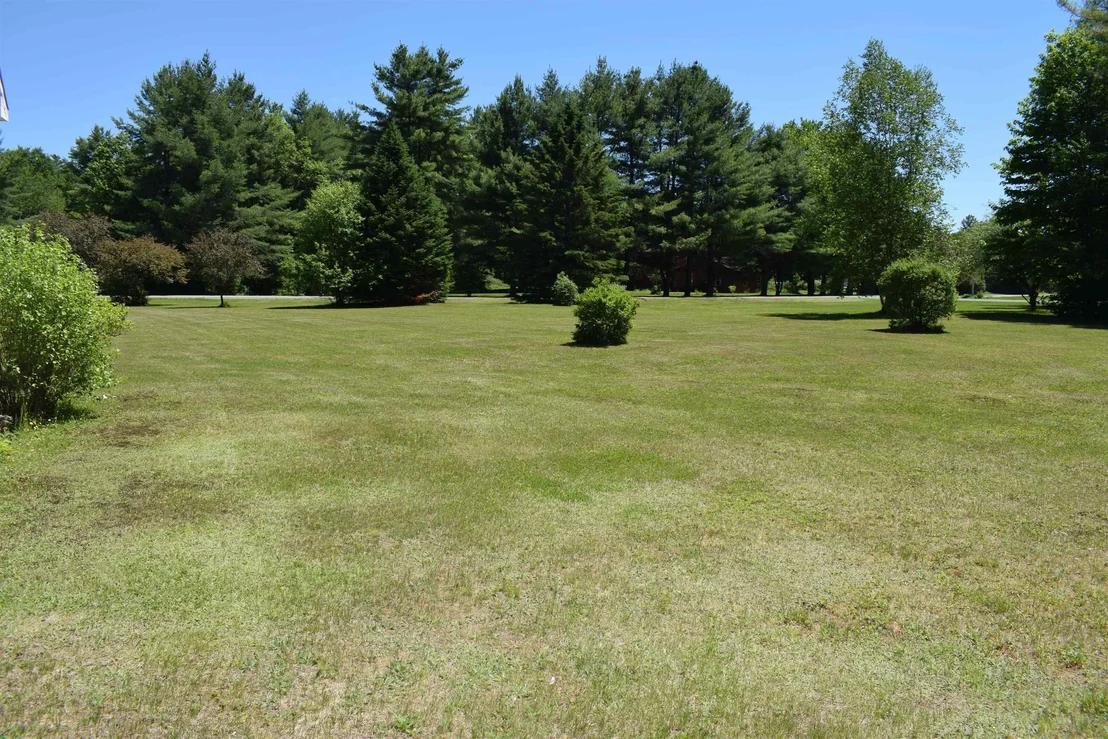 Photo of 14 Cloutier
