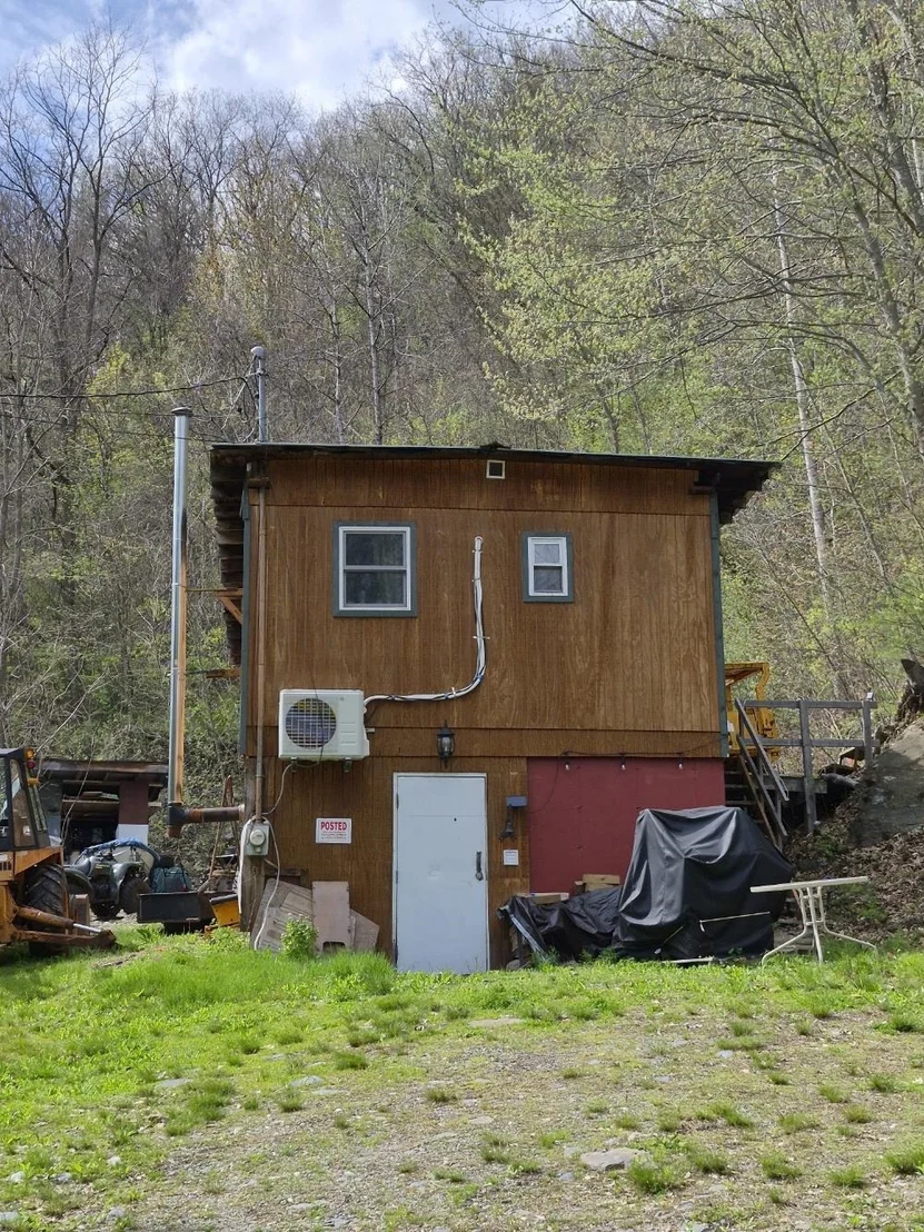 Photo of 319 River Road S