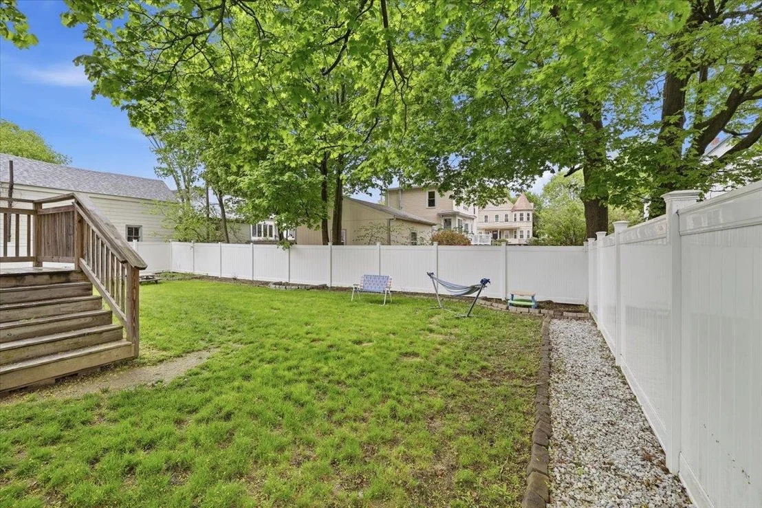 Photo of 60 Pine