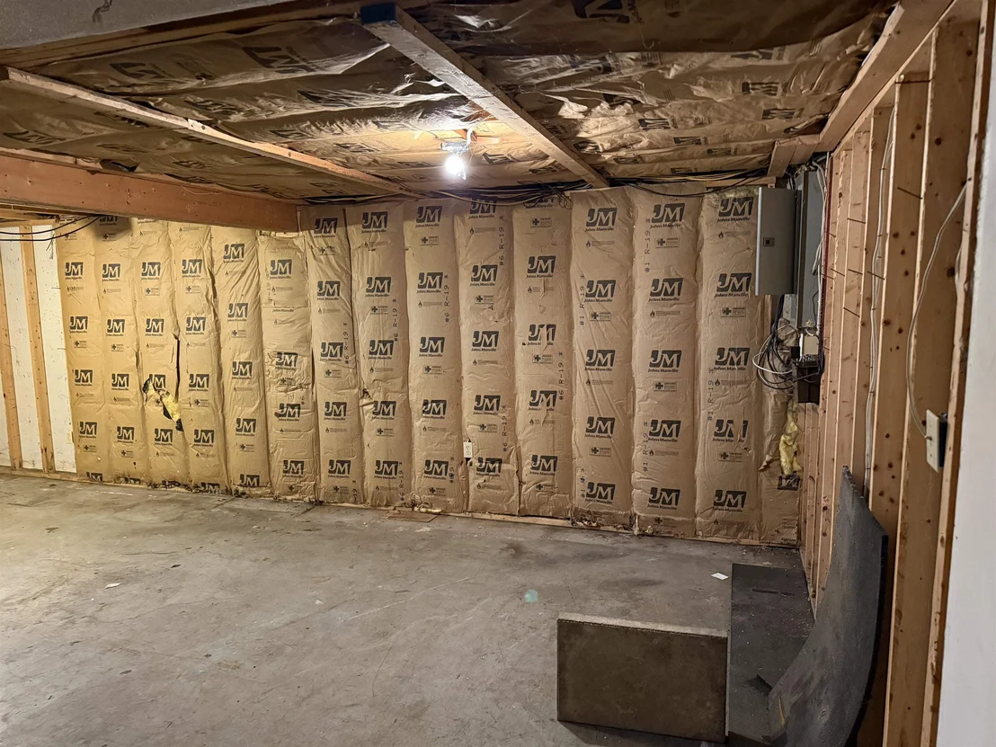 Photo of 2459 Highgate