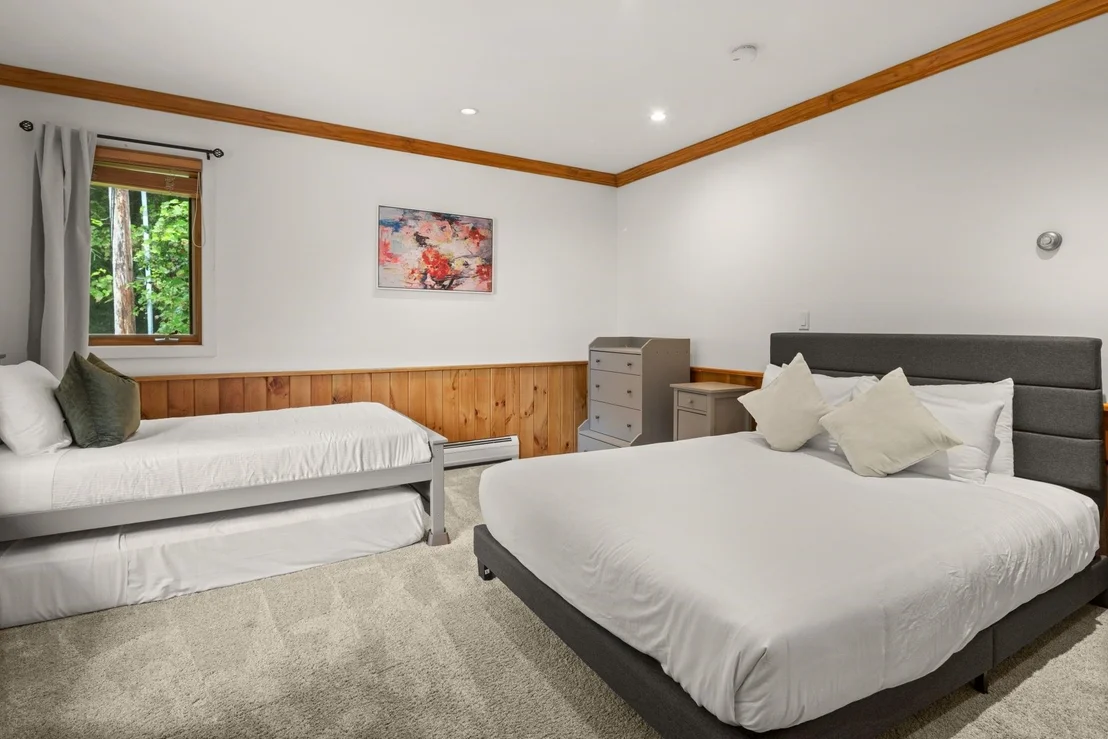 Photo of 835 Alpine View