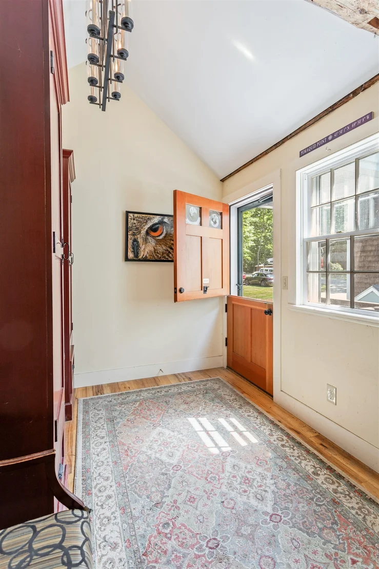 Photo of 83 Walnut