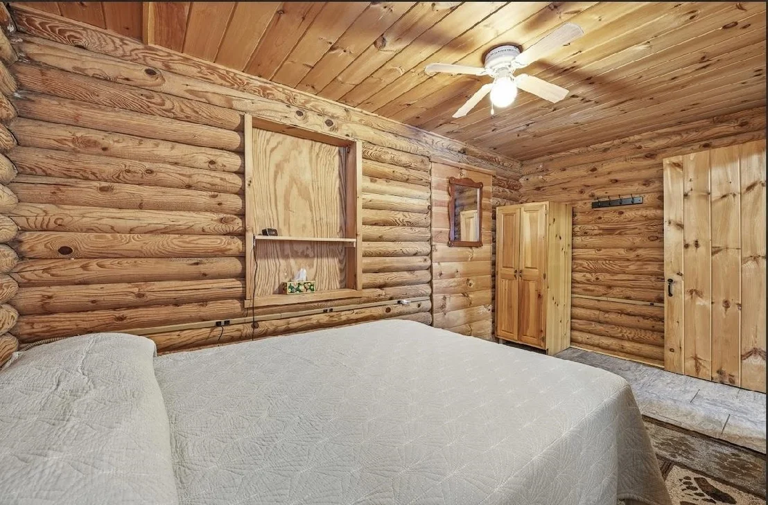 Photo of 2142 Halls Stream