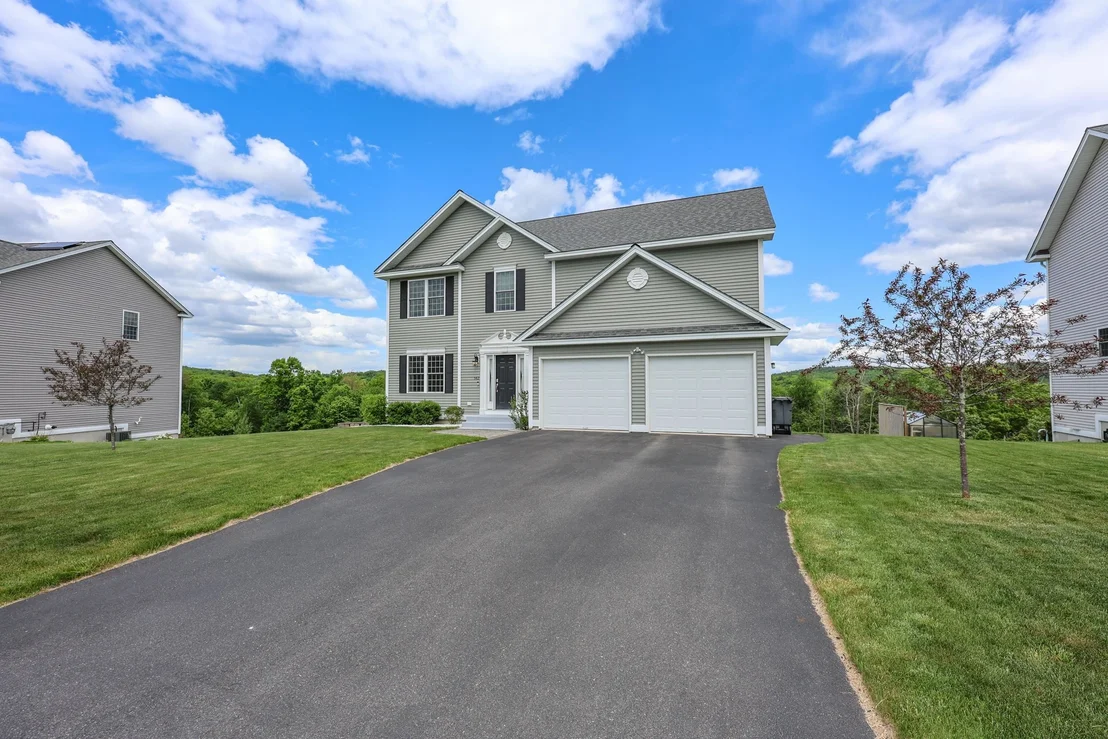 Photo of 142 Brookview