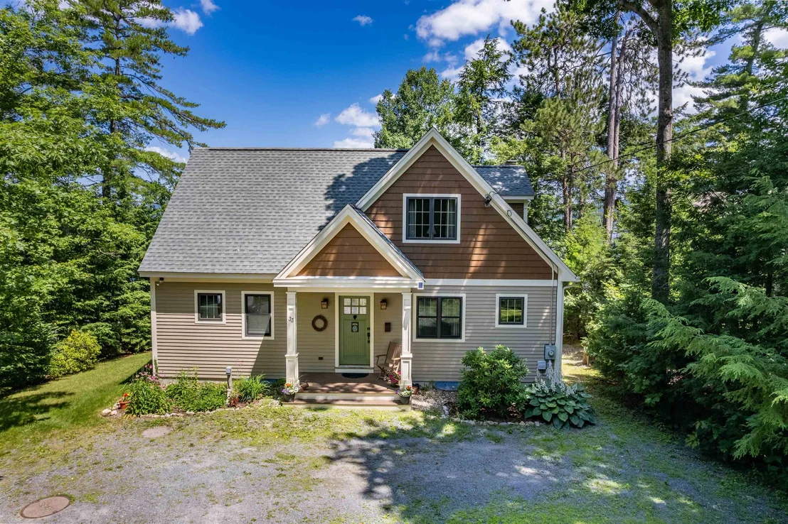 Photo of 33 Arrowhead Point