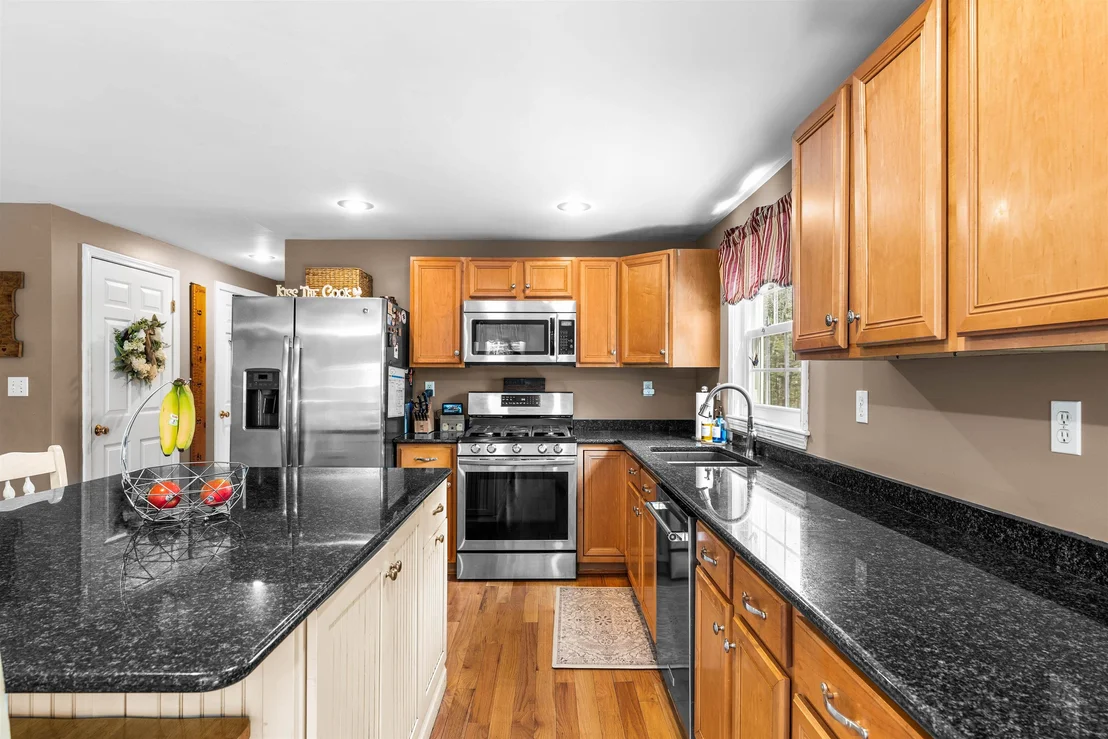 Photo of 75 Mcdaniel Shore