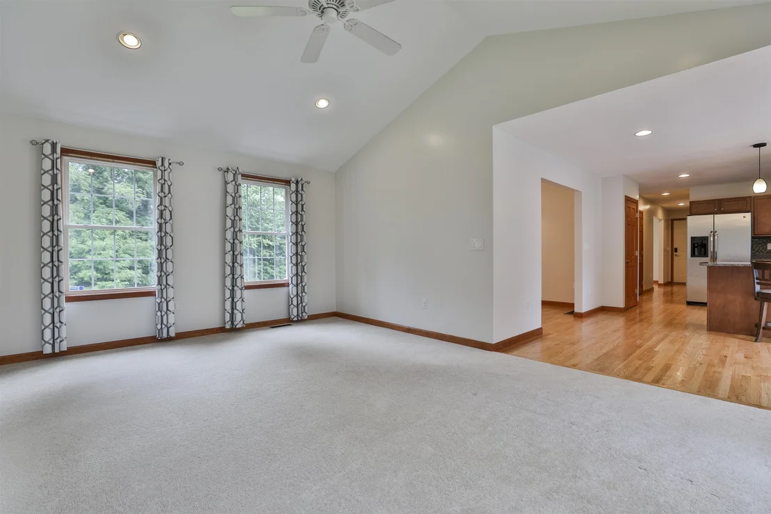 Photo of 14 Ames