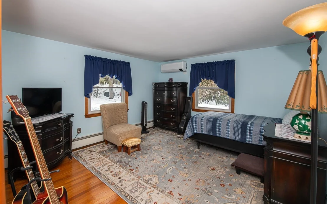 Photo of 169 Central