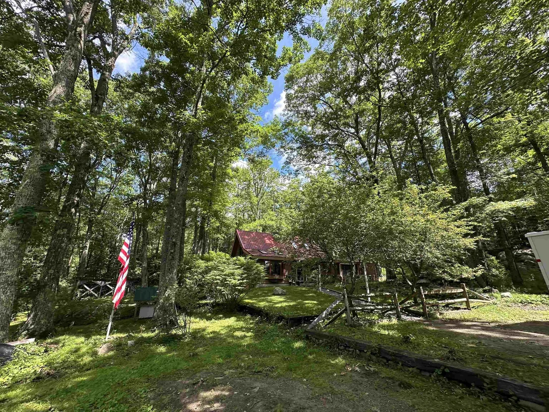 Photo of 220 Monadnock