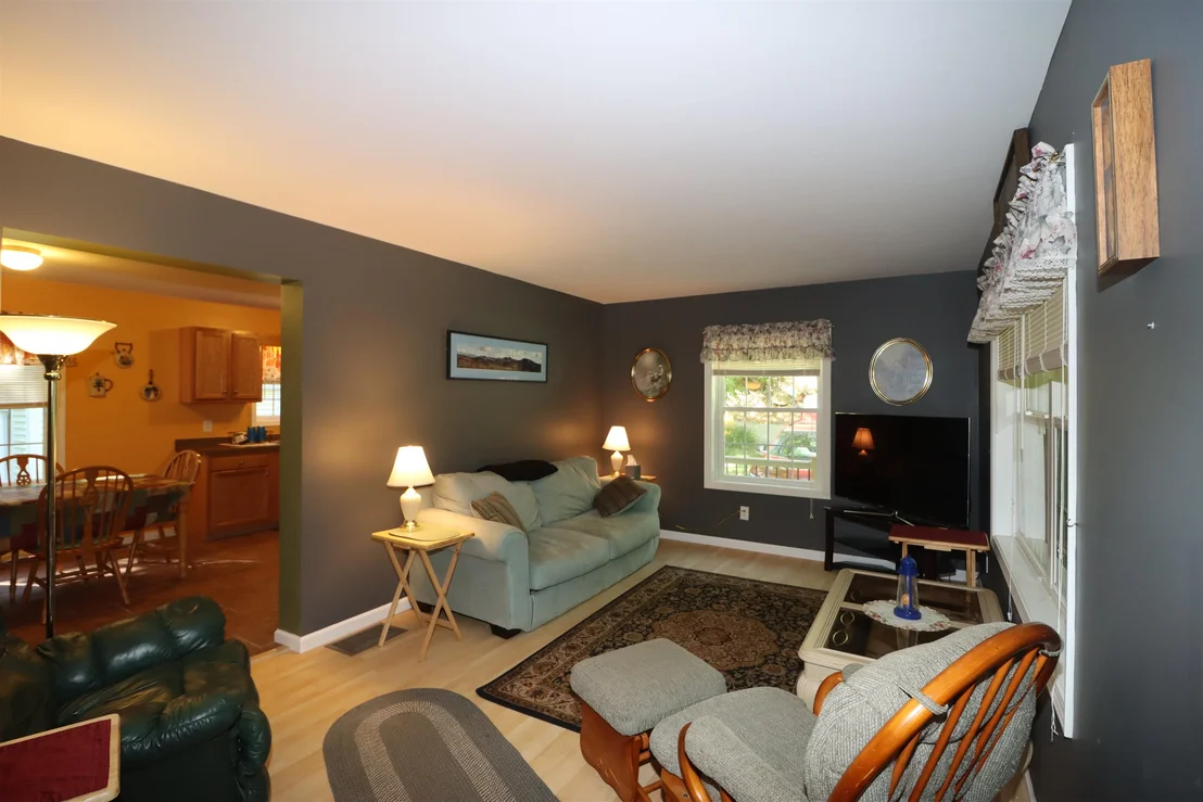 Photo of 461 Jericho