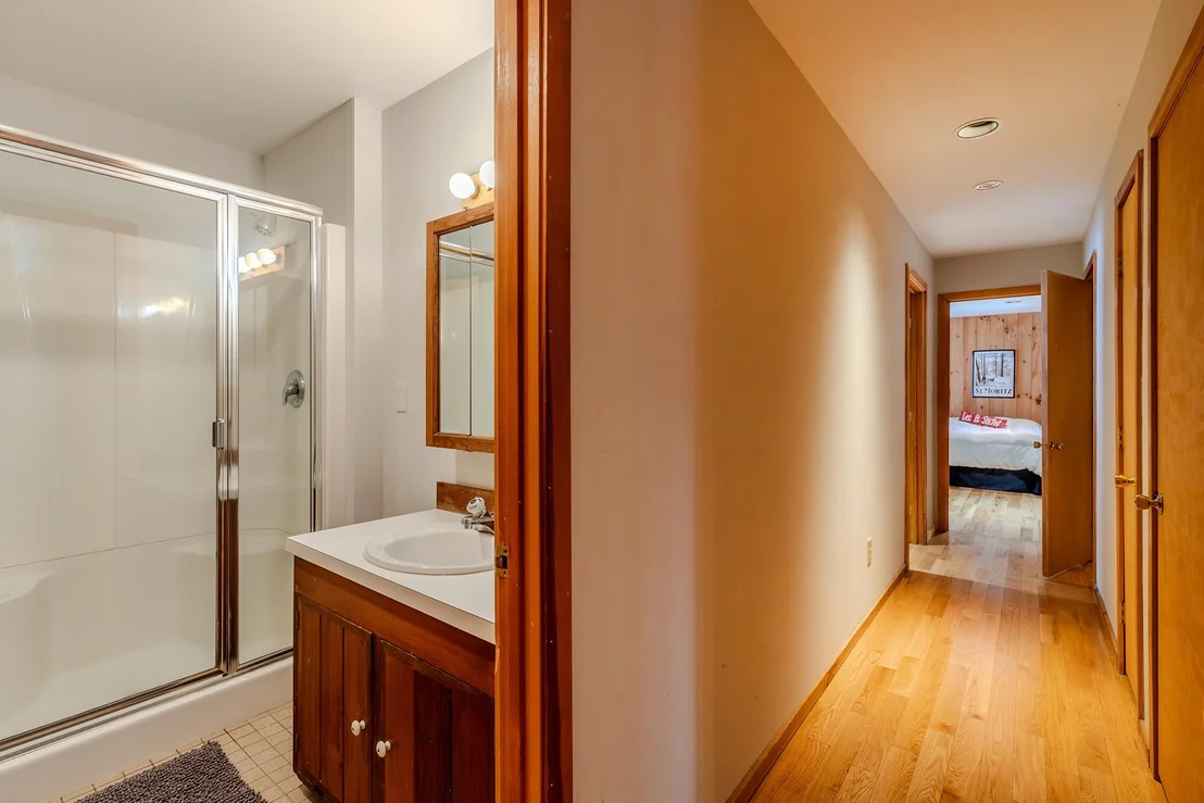 Photo of 7 Roundtree