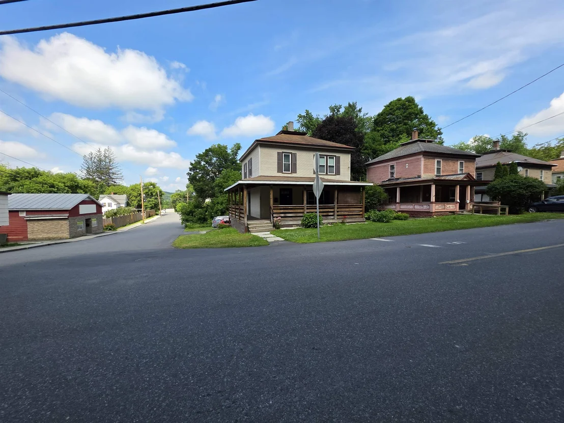 Photo of 98 Merchant