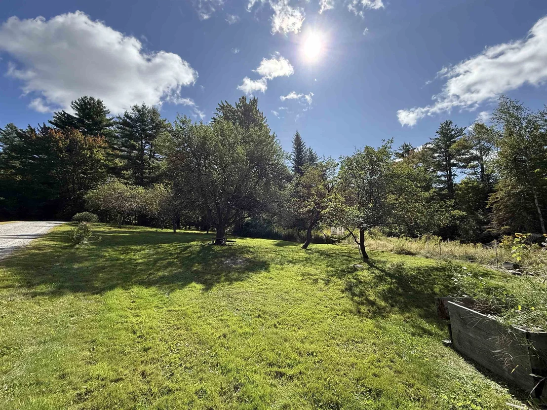 Photo of 2382 NH Route 118