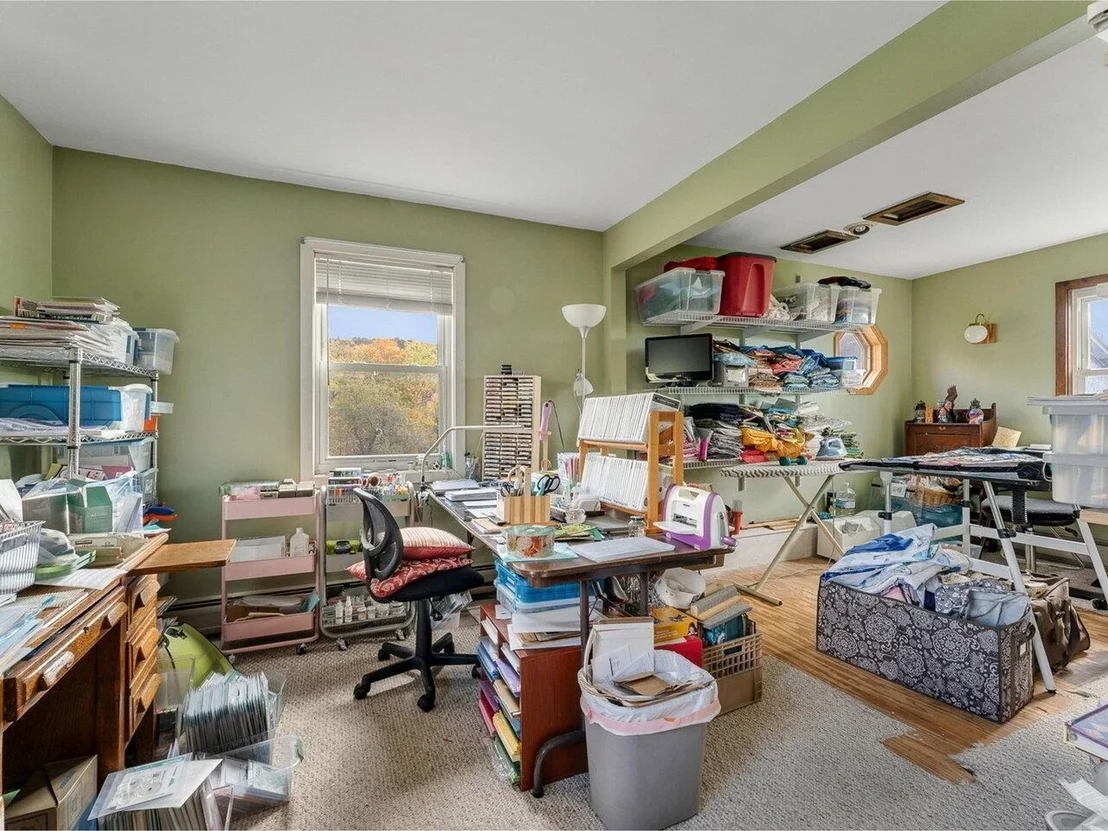 Photo of 771 Robinson
