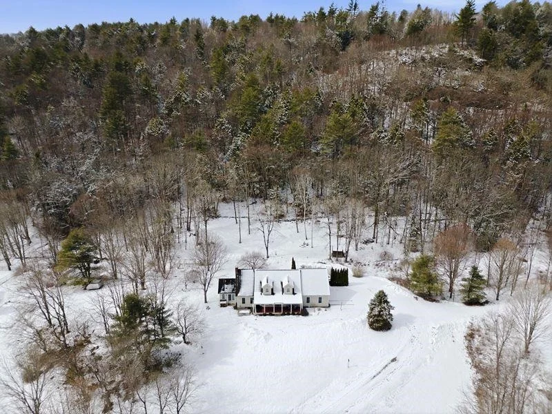 Photo of 692 Old Walpole