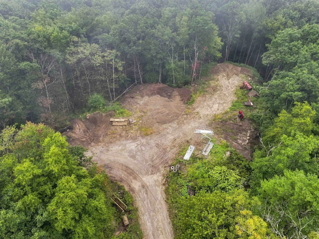 Photo of 47 Mathews