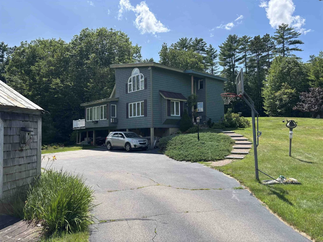 Photo of 339 Burnham